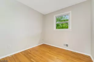 10 Lynnfield Terrace, Lopatcong Township, NJ 08865 - Photo 30