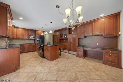 4 Unneberg Ave, Roxbury Township, NJ 07876 - Photo 6