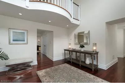 8 Flanders Valley Ct, Montgomery Township, NJ 08558 - Photo 4