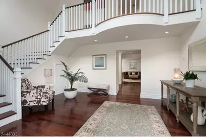 8 Flanders Valley Ct, Montgomery Township, NJ 08558 - Photo 2