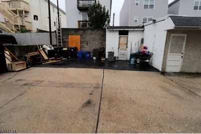 270 N 12th St, Newark, NJ 07107 - Photo 26