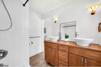 510 Eagle Rock Ave, Roseland, NJ 07068 - Photo 18