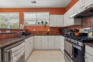 10 Redmond Ct, Bridgewater, NJ 08807 - Photo 10