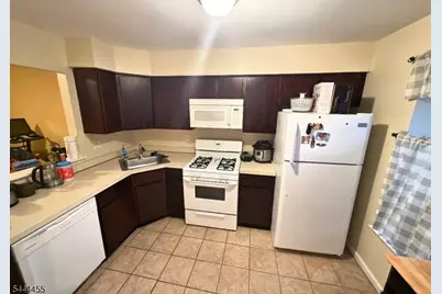 48 Nottingham Way, Franklin Township, NJ 08873 - Photo 2