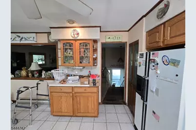 9 Marshall Trl, Hopatcong, NJ 07843 - Photo 8