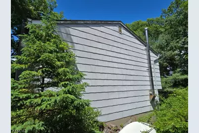 9 Marshall Trl, Hopatcong, NJ 07843 - Photo 4