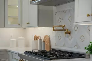 242 St Paul St, Westfield, NJ 07090 - Photo 2