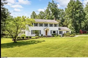 9 Francis Ln, Chester, NJ 07930 - Photo 4
