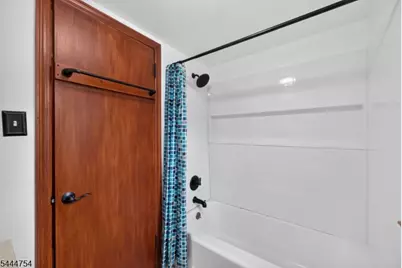 75 Welshs Ln, Franklin Township, NJ 08873 - Photo 18
