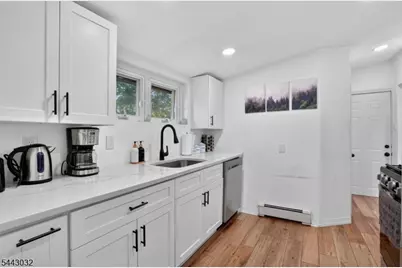 53 Lakeview Dr, West Milford Twp., NJ 07480 - Photo 6