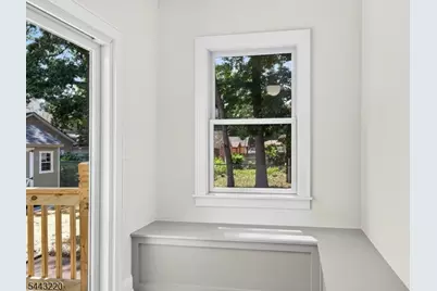 609 Harrison Ave, Roselle, NJ 07203 - Photo 14