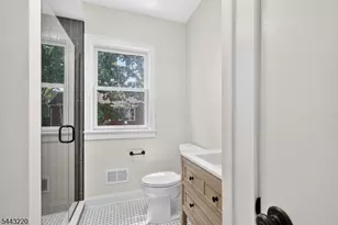609 Harrison Ave, Roselle, NJ 07203 - Photo 16