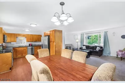 17 Muscotah Rd, Vernon, NJ 07422 - Photo 8