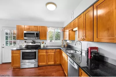 17 Muscotah Rd, Vernon, NJ 07422 - Photo 4