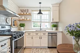 370 Claremont Ave, Montclair, NJ 07042 - Photo 2