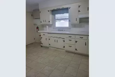 14 Haskell Ave #A, Wanaque, NJ 07420 - Photo 8