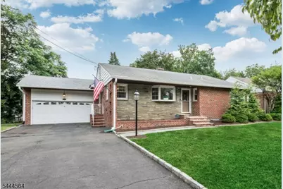 15 Kingwood Dr, Little Falls Township, NJ 07424 - Photo 1
