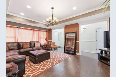 911 Worth Ave, Linden, NJ 07036 - Photo 20