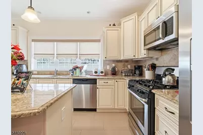 911 Worth Ave, Linden, NJ 07036 - Photo 4