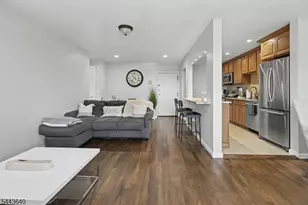 300 W Munsell Ave Cc5, Linden, NJ 07036 - Photo 6