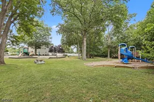 300 W Munsell Ave Cc5, Linden, NJ 07036 - Photo 22