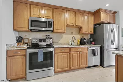 300 W Munsell Ave Cc5, Linden, NJ 07036 - Photo 12