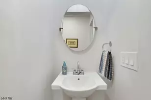 7 Hawthorne Ave, Glen Ridge, NJ 07028 - Photo 28