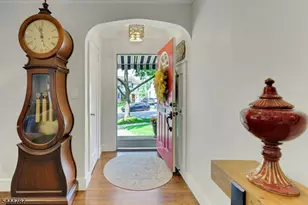 7 Hawthorne Ave, Glen Ridge, NJ 07028 - Photo 4