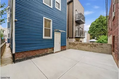 244 Clinton Ave, Jersey City, NJ 07304 - Photo 10