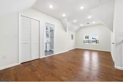 244 Clinton Ave, Jersey City, NJ 07304 - Photo 4