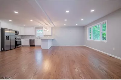 205 Gordon Ave, Totowa, NJ 07512 - Photo 6