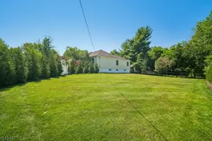 24 Rippling Brook Dr, Millburn, NJ 07078 - Photo 32