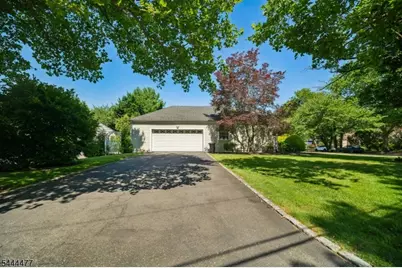 24 Rippling Brook Dr, Millburn, NJ 07078 - Photo 28