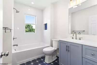 304 Irwin St, Phillipsburg, NJ 08865 - Photo 14