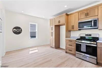 304 Irwin St, Phillipsburg, NJ 08865 - Photo 10