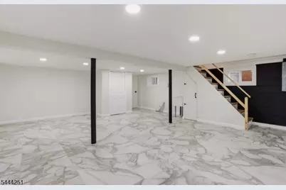 444 Joralemon St, Belleville, NJ 07109 - Photo 16