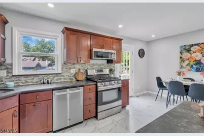 392 Lower Alden Dr, Rahway, NJ 07065 - Photo 14
