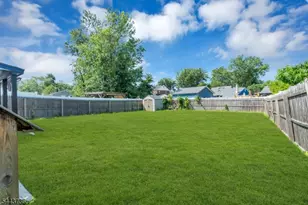 392 Lower Alden Dr, Rahway, NJ 07065 - Photo 32