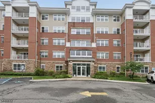 7118 Warren's Way, Wanaque, NJ 07465 - Photo 2
