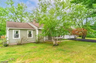 3 Wilkens Dr, Piscataway Township, NJ 08854 - Photo 2