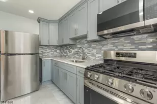 32 Wedgewood Dr, Verona, NJ 07044 - Photo 6