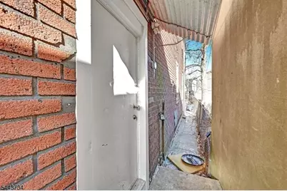 2 Columbus Pl #2R, Bound Brook, NJ 08805 - Photo 10