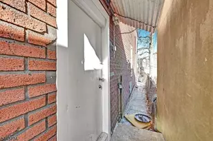 2 Columbus Pl, Bound Brook, NJ 08805 - Photo 10