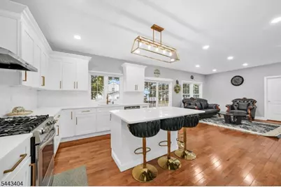 767 Hemlock Rd, Union Township, NJ 07083 - Photo 6