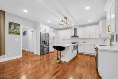 767 Hemlock Rd, Union Township, NJ 07083 - Photo 8