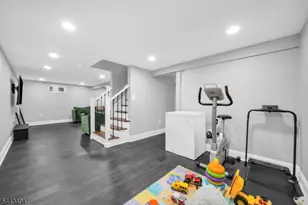 767 Hemlock Rd, Union Township, NJ 07083 - Photo 26