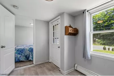 32 Schwarz Blvd, Jefferson Township, NJ 07849 - Photo 14