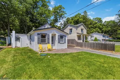 32 Schwarz Blvd, Jefferson Township, NJ 07849 - Photo 1