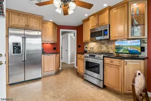 319 Edgeworth St, Middlesex, NJ 08846 - Photo 4
