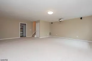 2404 Vantage Ct, Denville, NJ 07834 - Photo 14
